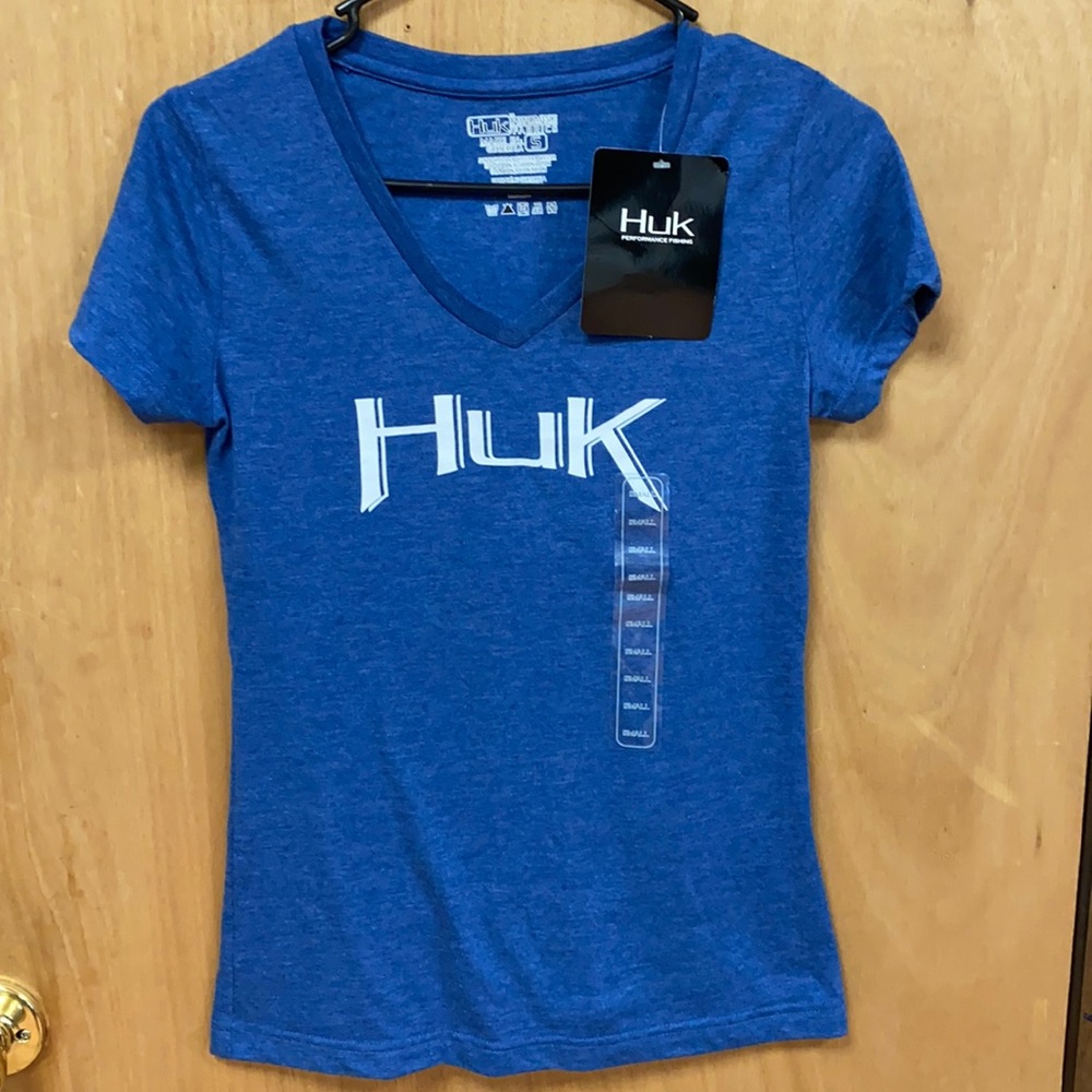 Huk small v-neck tee